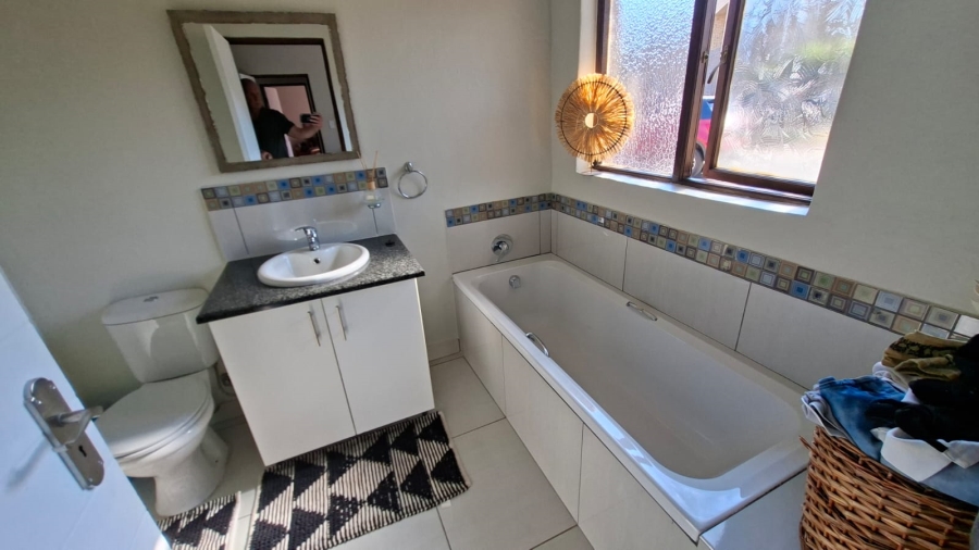 4 Bedroom Property for Sale in Buffelspoort Eco Estate North West